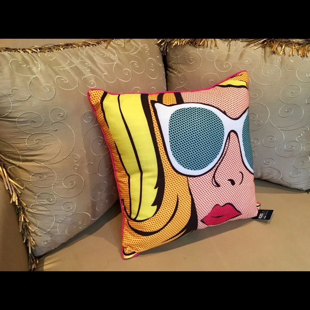 KAS Home Collection POP ART Pink Cushion